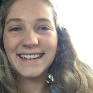 Meet your Posher, Ellie